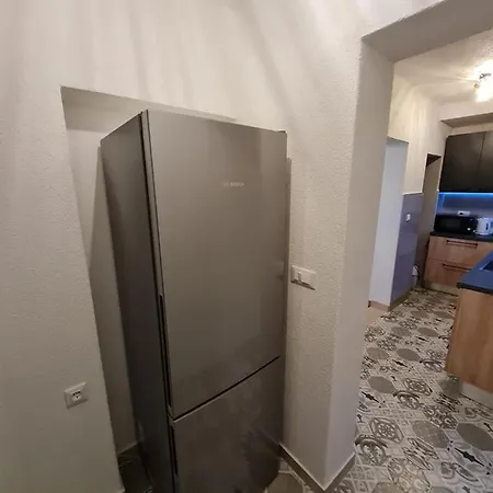 Porat Apartment Sumartin